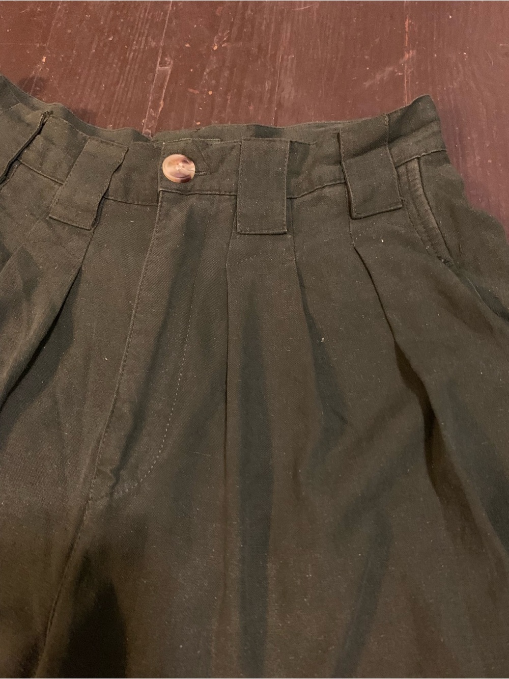 100% Silk Olive Green High-Waist Pleated Trousers